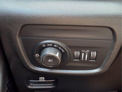 2022 Jeep Grand Cherokee Overland 4x2
