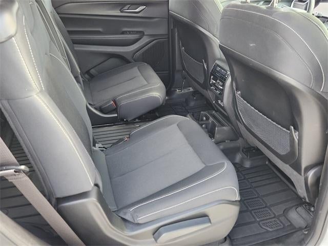 2024 Jeep Grand Cherokee L Laredo 4x4