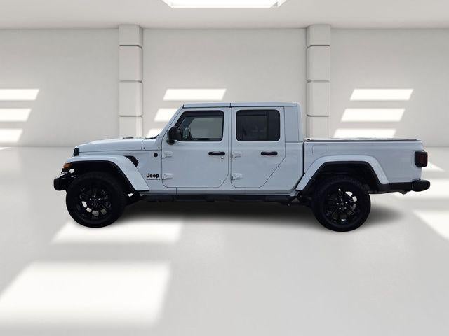 2025 Jeep Gladiator Nighthawk 4x4 *Ltd Avail*