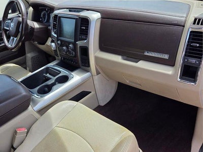 2017 RAM 1500 Laramie 4x4 Crew Cab 5'7" Box