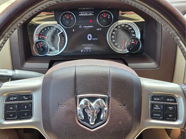 2017 RAM 1500 Laramie 4x4 Crew Cab 5'7" Box