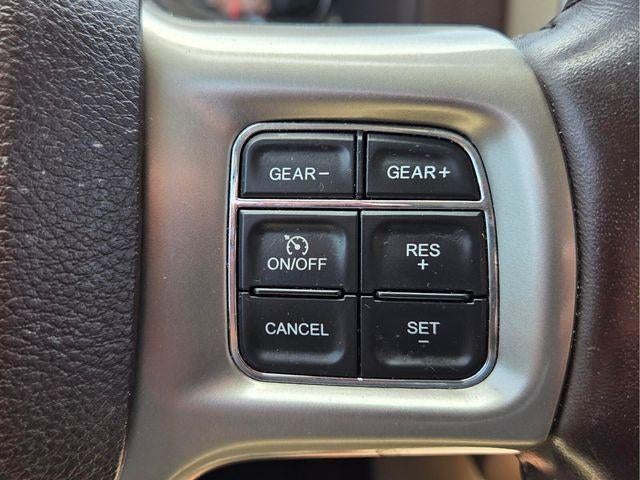 2017 RAM 1500 Laramie 4x4 Crew Cab 5'7" Box