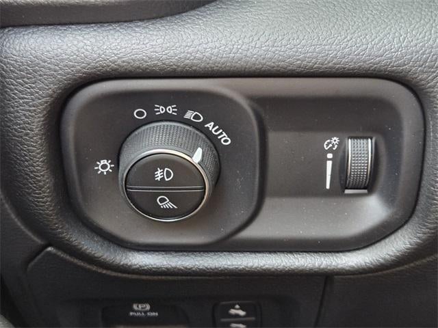 2023 RAM 1500 Big Horn 4x2 Crew Cab 5'7" Box