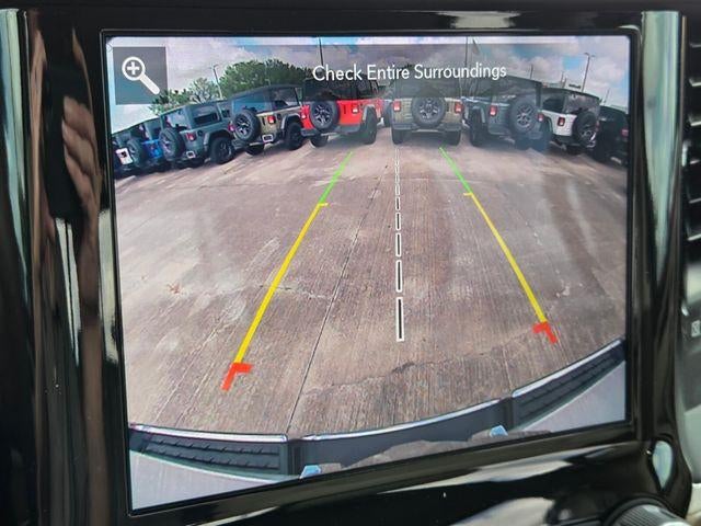 2021 RAM 1500 Laramie 4x2 Crew Cab 5'7" Box