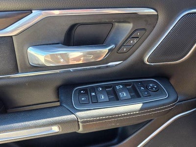 2022 RAM 1500 Laramie 4x4 Crew Cab 5'7" Box