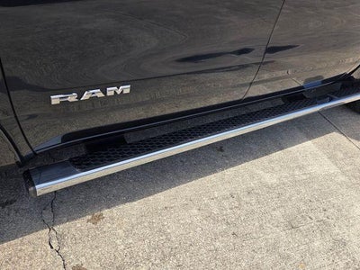 2019 RAM 1500 Laramie 4x4 Crew Cab 5'7" Box