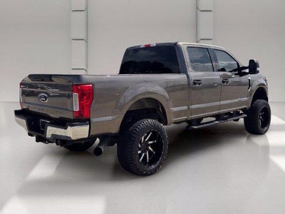 2019 Ford Super Duty F-250 SRW XLT 4WD Crew Cab 6.75' Box