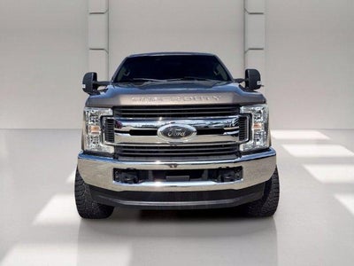 2019 Ford Super Duty F-250 SRW XLT 4WD Crew Cab 6.75' Box