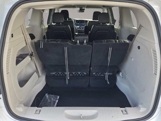 2024 Chrysler Pacifica Touring L FWD