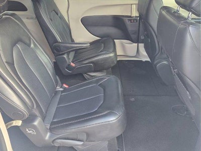 2024 Chrysler Pacifica Touring L FWD