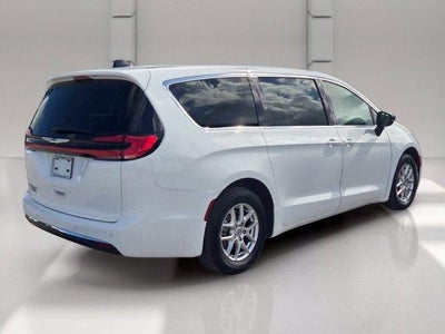 2024 Chrysler Pacifica Touring L FWD