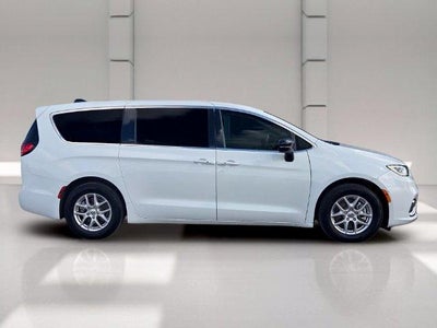 2024 Chrysler Pacifica Touring L FWD