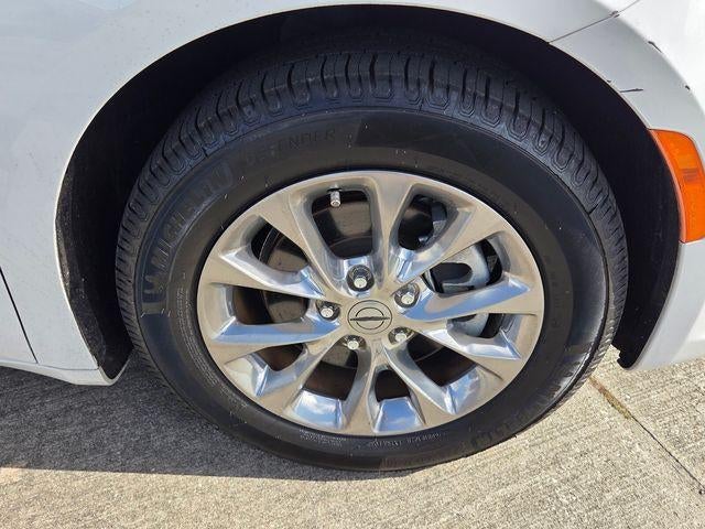 2021 Chrysler Pacifica Touring L FWD