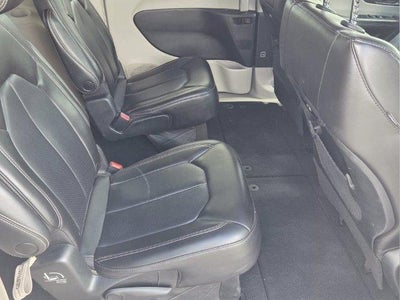 2023 Chrysler Pacifica Touring L FWD