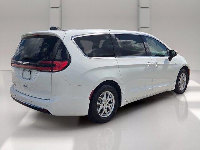 2023 Chrysler Pacifica Touring L FWD