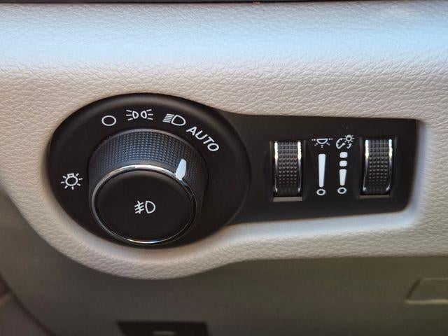 2024 Chrysler Pacifica Touring L FWD