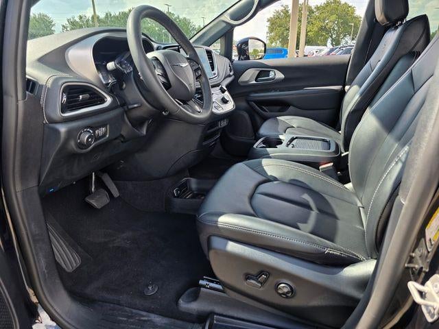 2024 Chrysler Pacifica Touring L AWD