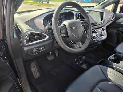 2024 Chrysler Pacifica Touring L AWD