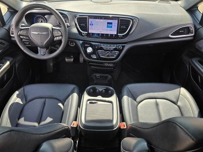 2024 Chrysler Pacifica Touring L AWD