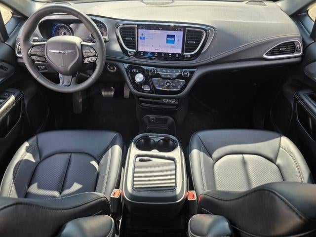 2024 Chrysler Pacifica Touring L AWD