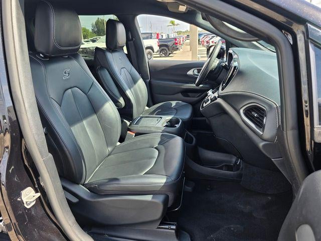 2024 Chrysler Pacifica Touring L AWD