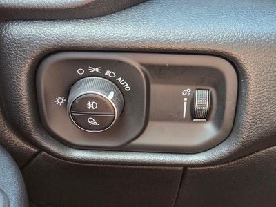 2026 RAM 2500 Tradesman 4x4 Crew Cab 6'4" Box