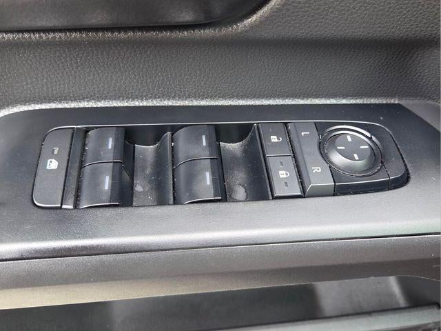 2024 Toyota Tacoma 2WD 2WD SR5 Double Cab 5' Bed AT (SE)