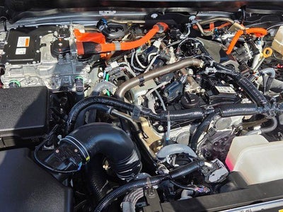 2025 Toyota Tacoma 4WD 4WD TRD Off Road Hybrid Double Cab 5' Bed AT (Natl)