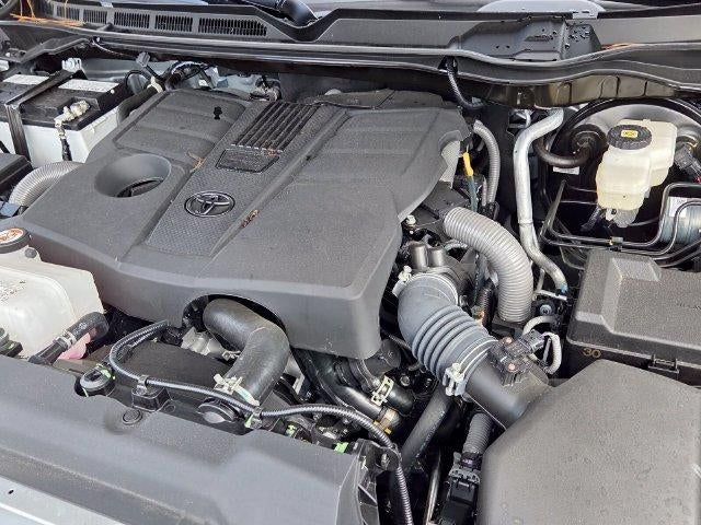 2026 Toyota Tundra 4WD 4WD Limited CrewMax 5.5' Bed (Natl)