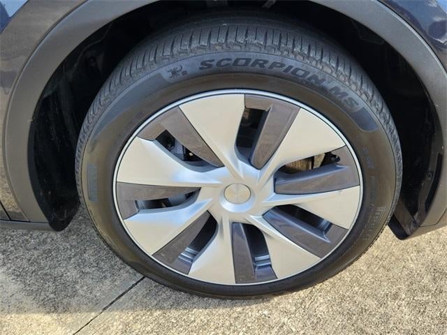 2024 Tesla Model Y Long Range AWD