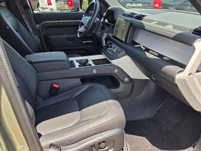 2025 Land Rover Defender 110 P300 S
